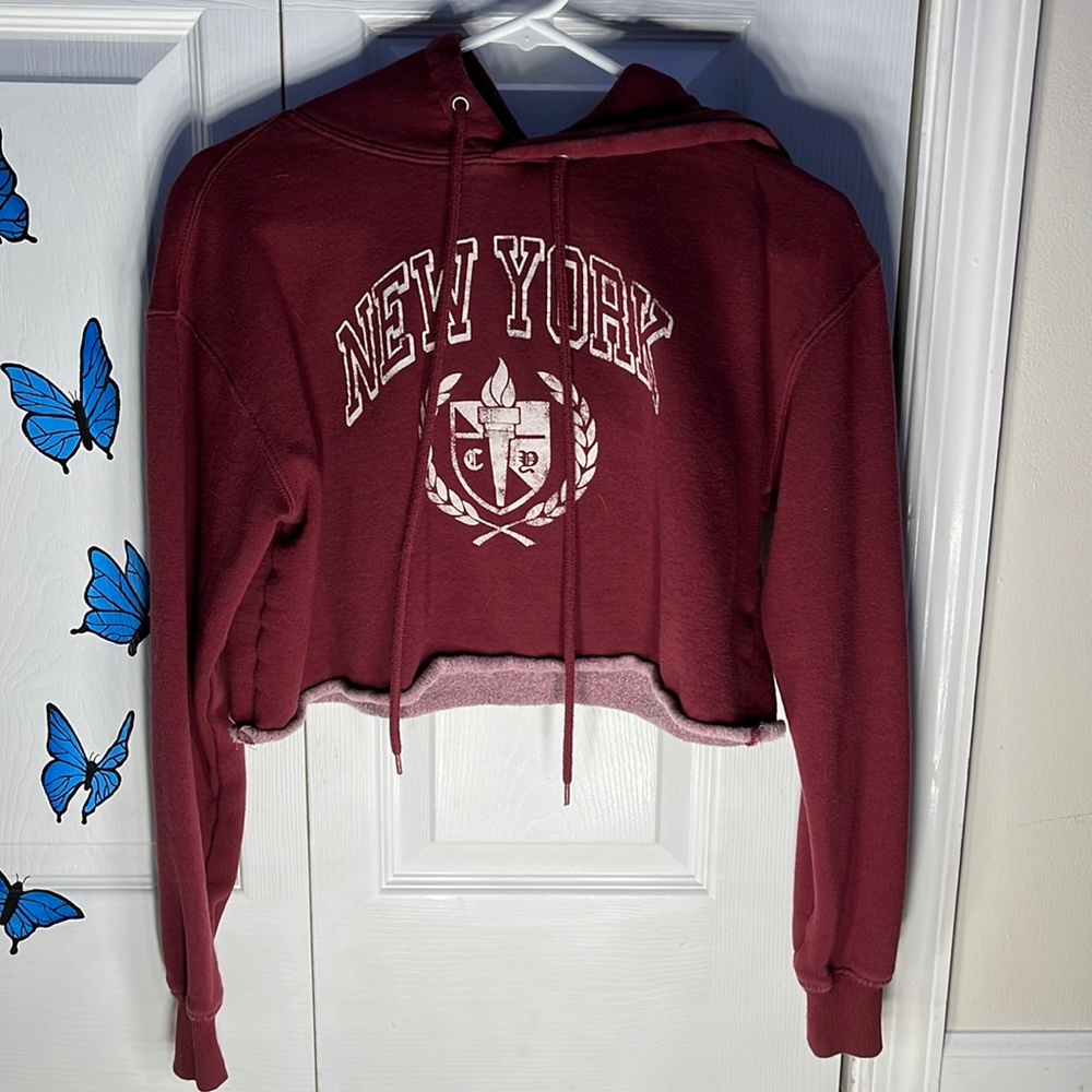 Wild Fable “New York” red cropped sweatshirt size XS